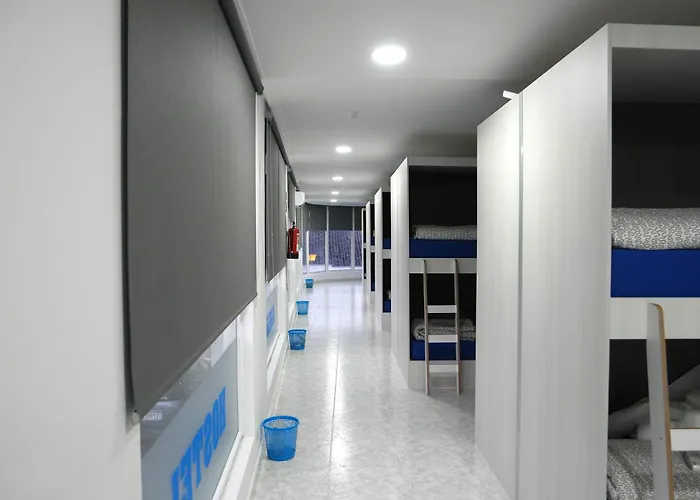 Oceanus ホステル フィニステレ